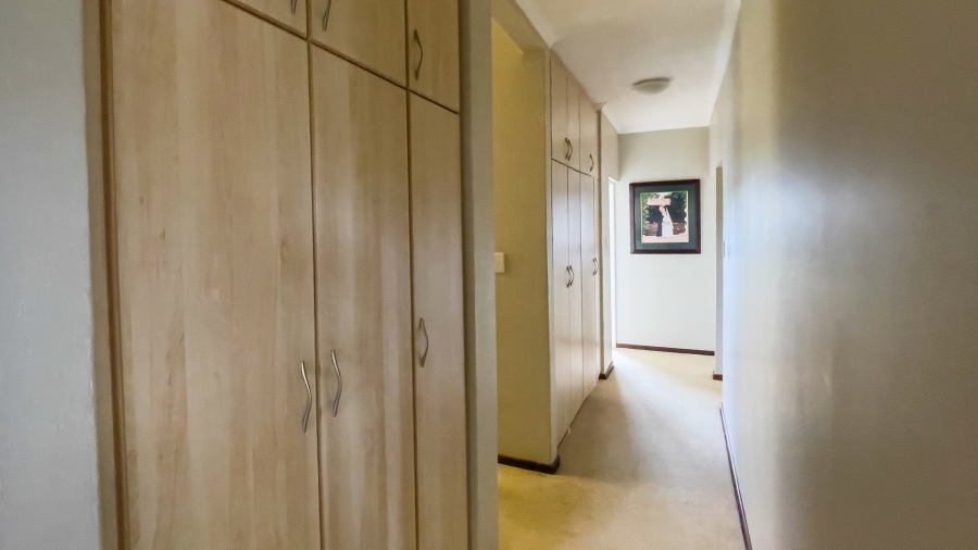 4 Bedroom Property for Sale in Groot Brakrivier Central Western Cape